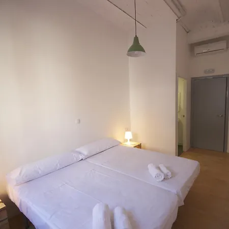 Bed & Bike Hostel *