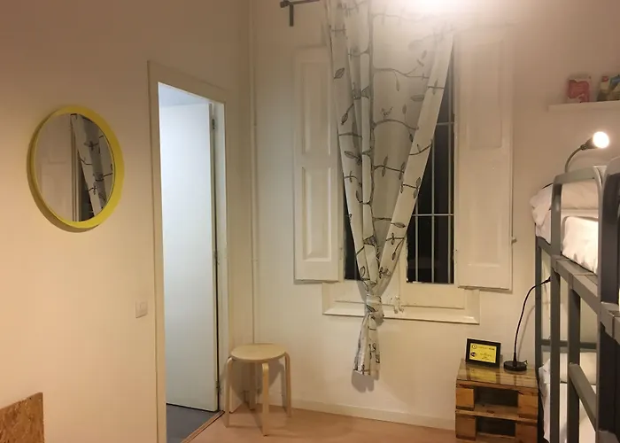 Bed & Bike Hostal