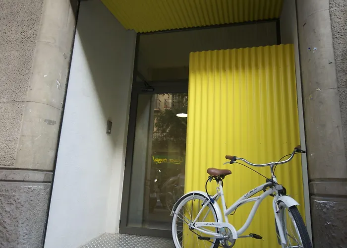Bed & Bike Hostal Barcelona