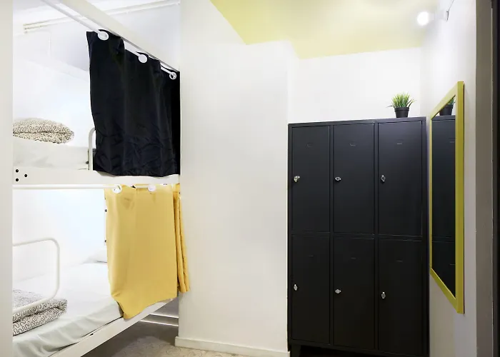 Bed & Bike Hostal Barcelona