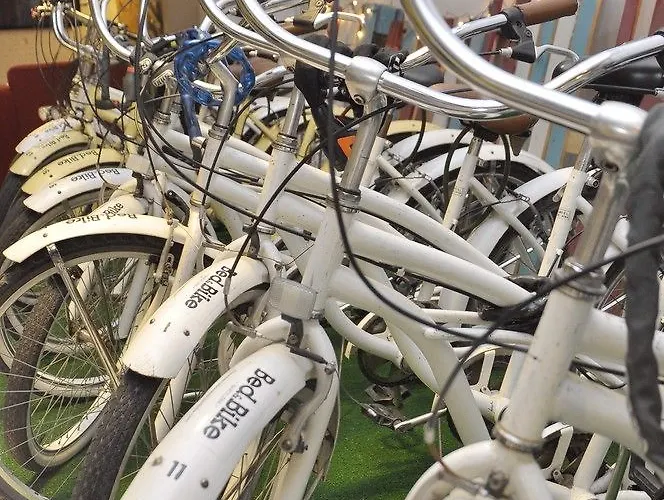 Bed & Bike Hostal Barcelona
