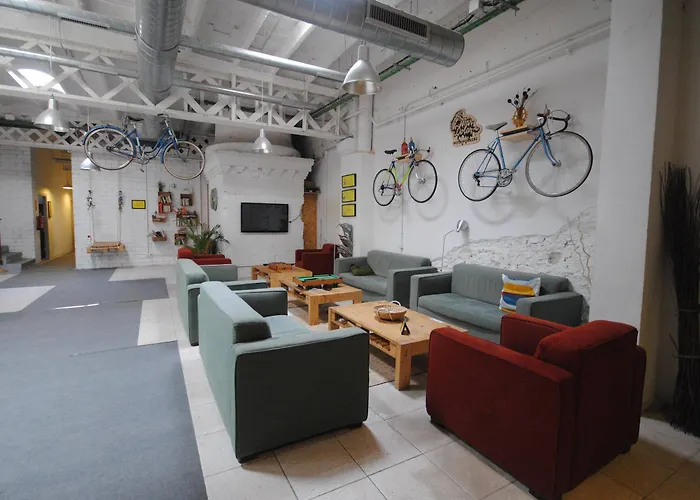 Bed & Bike Hostal